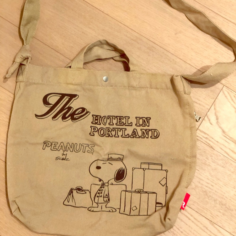 Snoopy canvas crossbody bag